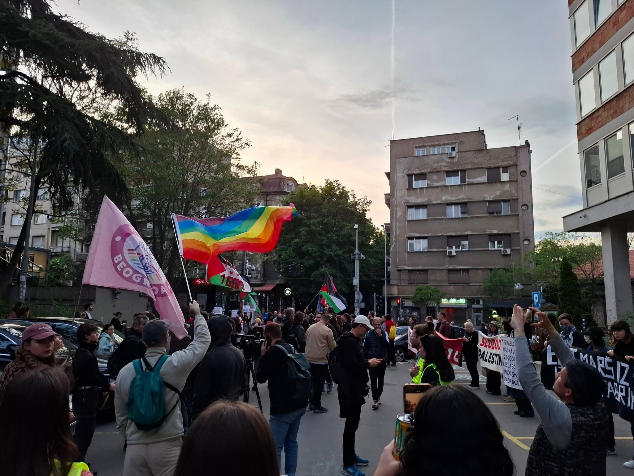 Protest protiv učešća na Evroviziji održan ispred RTS-a 
