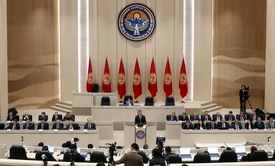 Kirgistan: Antitrans predlog zakona pretnja po ljudska prava