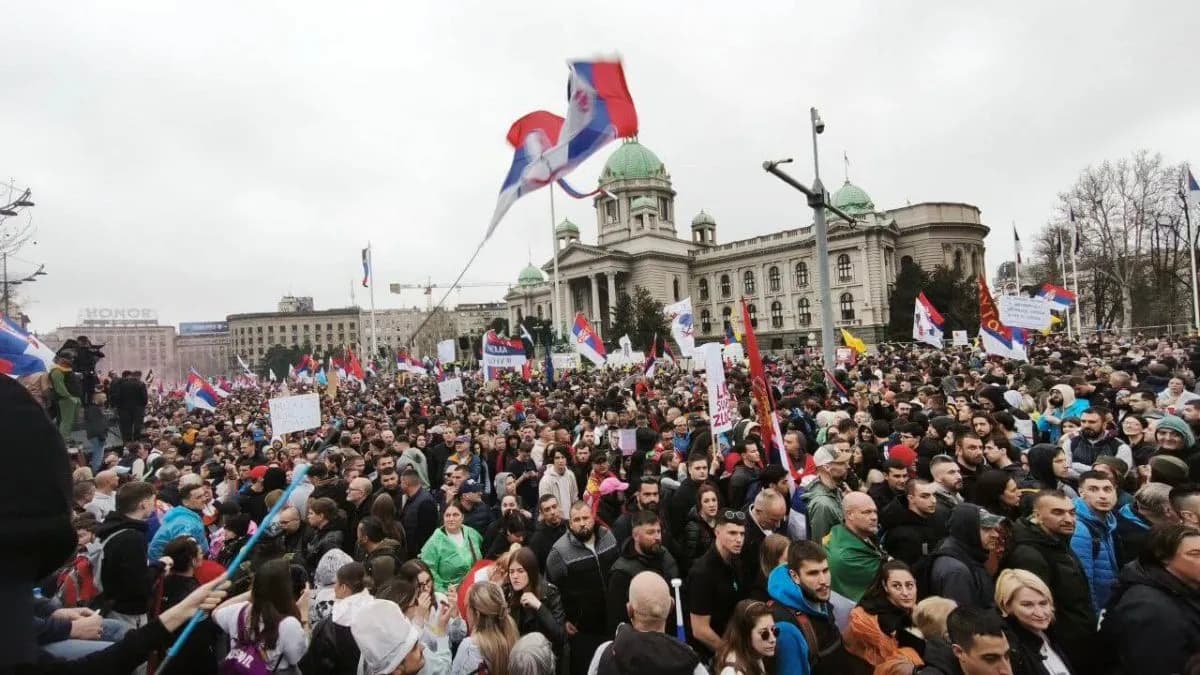 Mladi između protesta i represije: Šta pokazuje Izveštaj o ljudskim pravima za 2025. godinu 